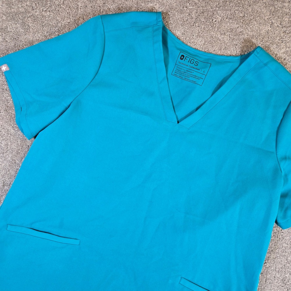 Figs Casma Three Pocket Technical Collection Scrub Top Carribean Blue Size Large